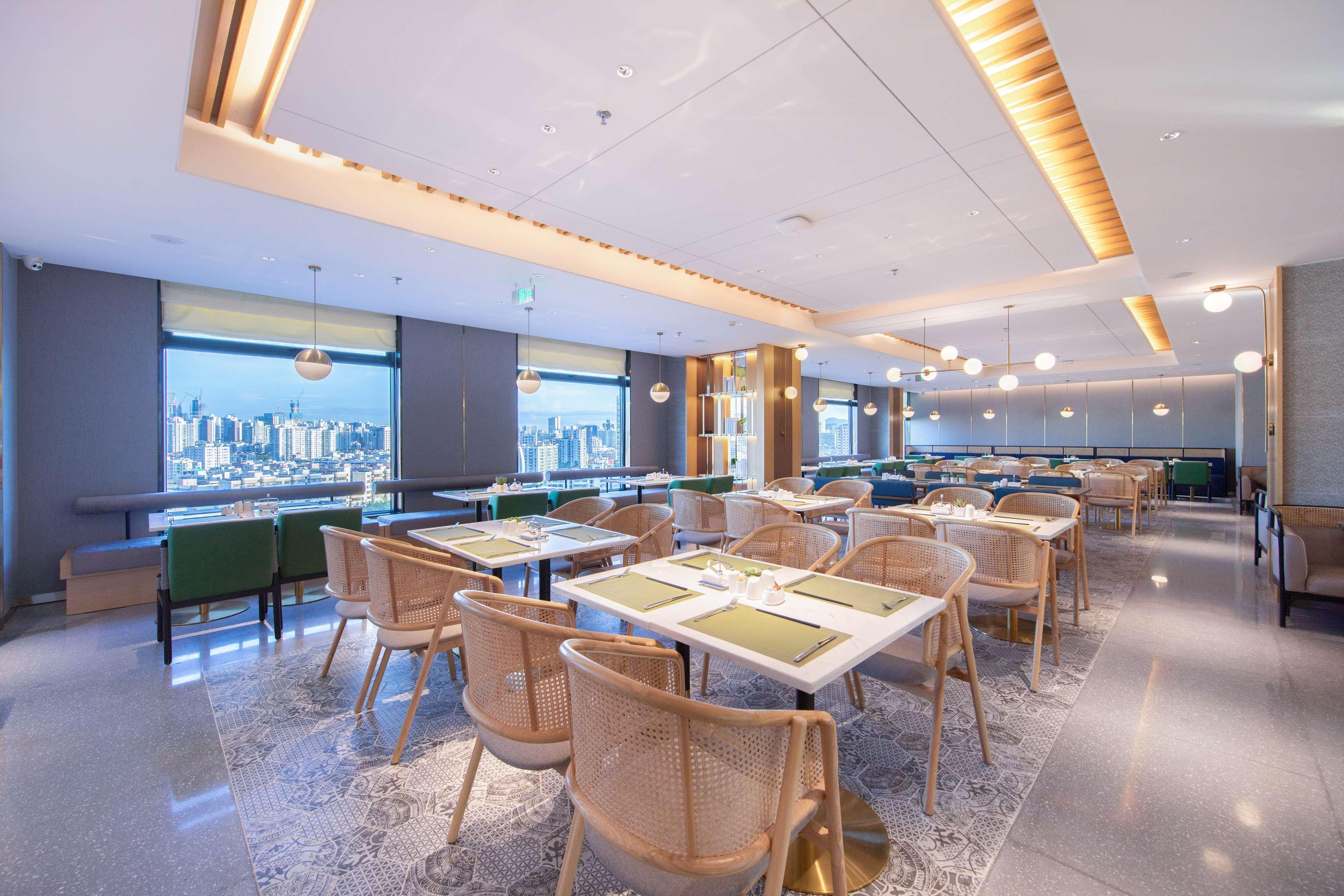 Hilton Garden Inn Shenzhen Nanshan Avenue Экстерьер фото