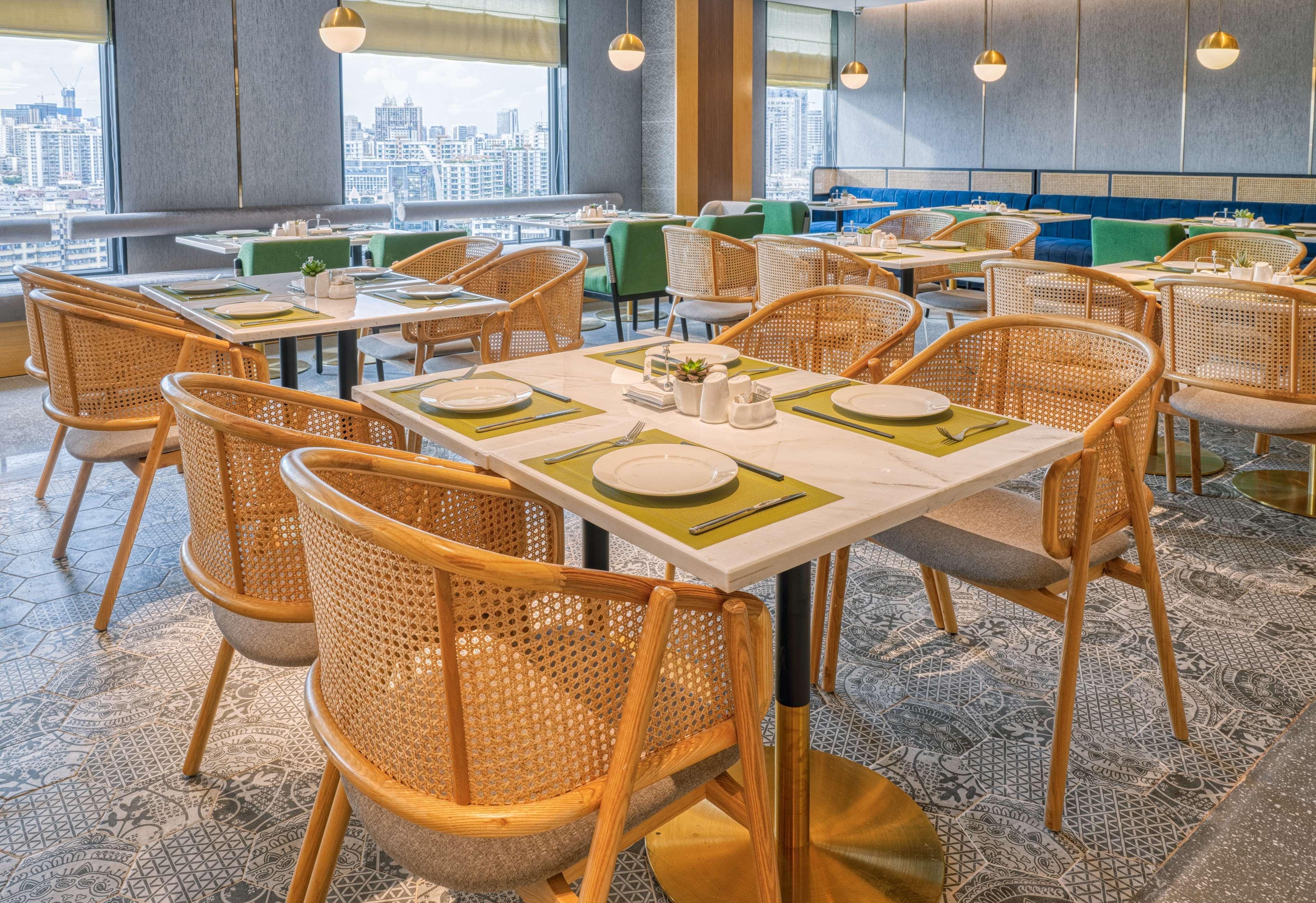 Hilton Garden Inn Shenzhen Nanshan Avenue Экстерьер фото