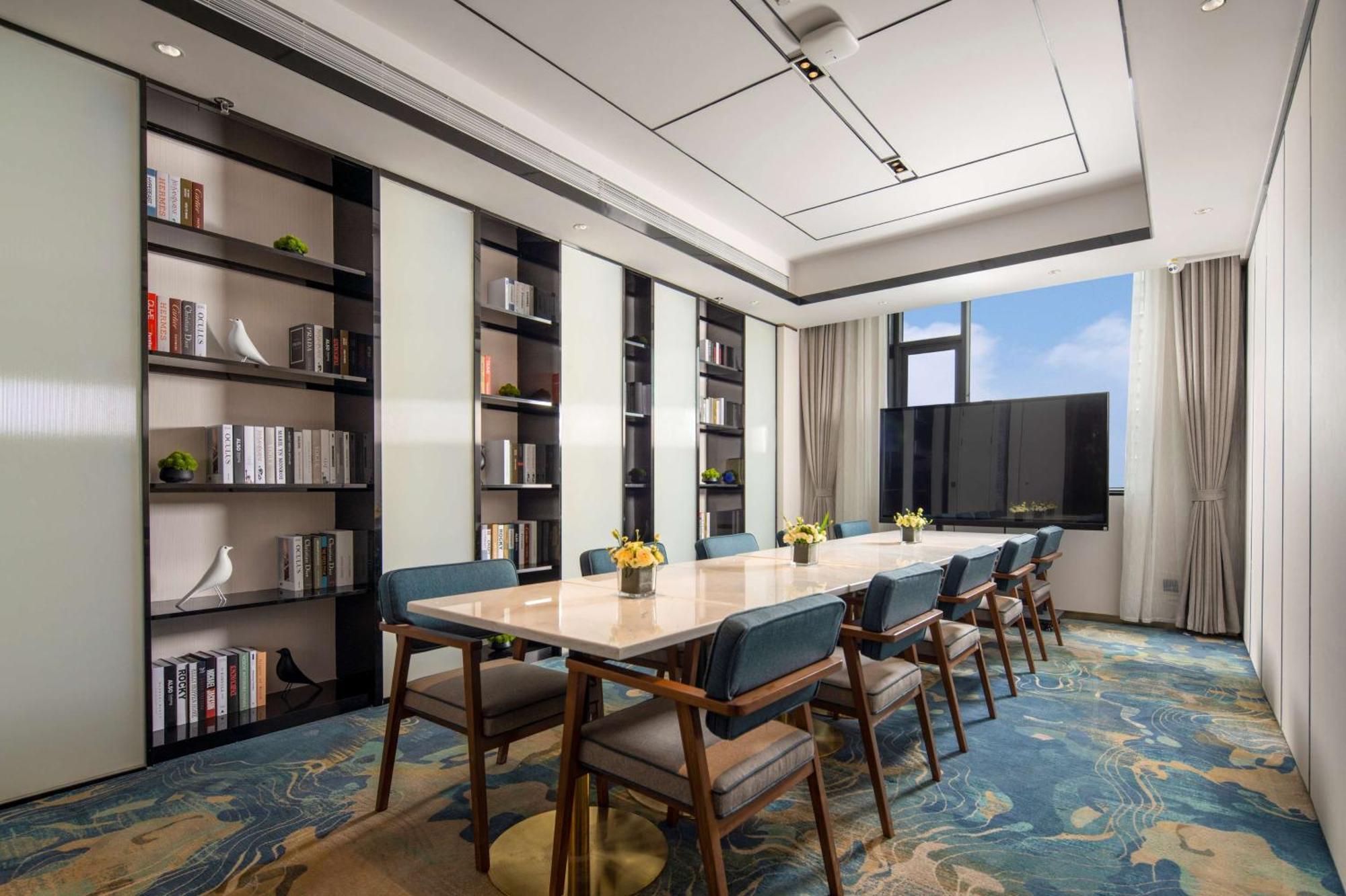 Hilton Garden Inn Shenzhen Nanshan Avenue Экстерьер фото